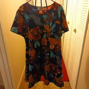 Floral Short Full Figure Short Sleeve Dress